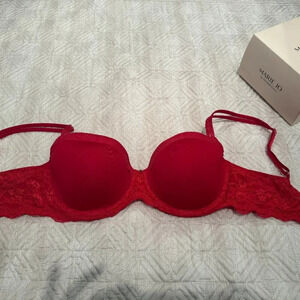 Red Bra with Lace Detailing, Marie Jo, E32